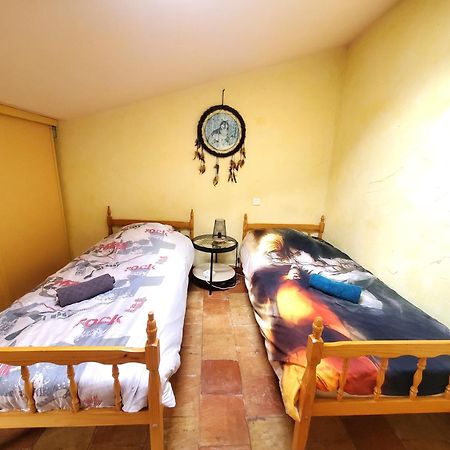 Agreable Maison De Ville Avec Patio Sigean Esterno foto