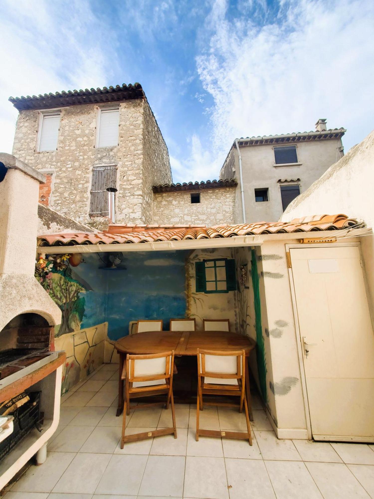 Agreable Maison De Ville Avec Patio Sigean Esterno foto