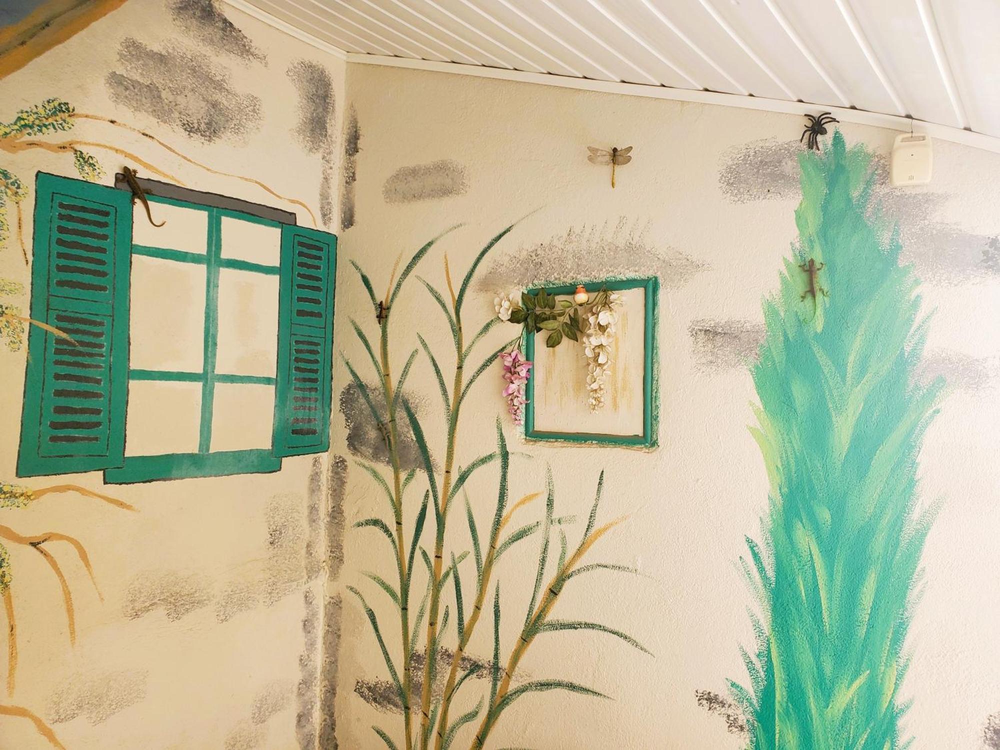 Agreable Maison De Ville Avec Patio Sigean Esterno foto
