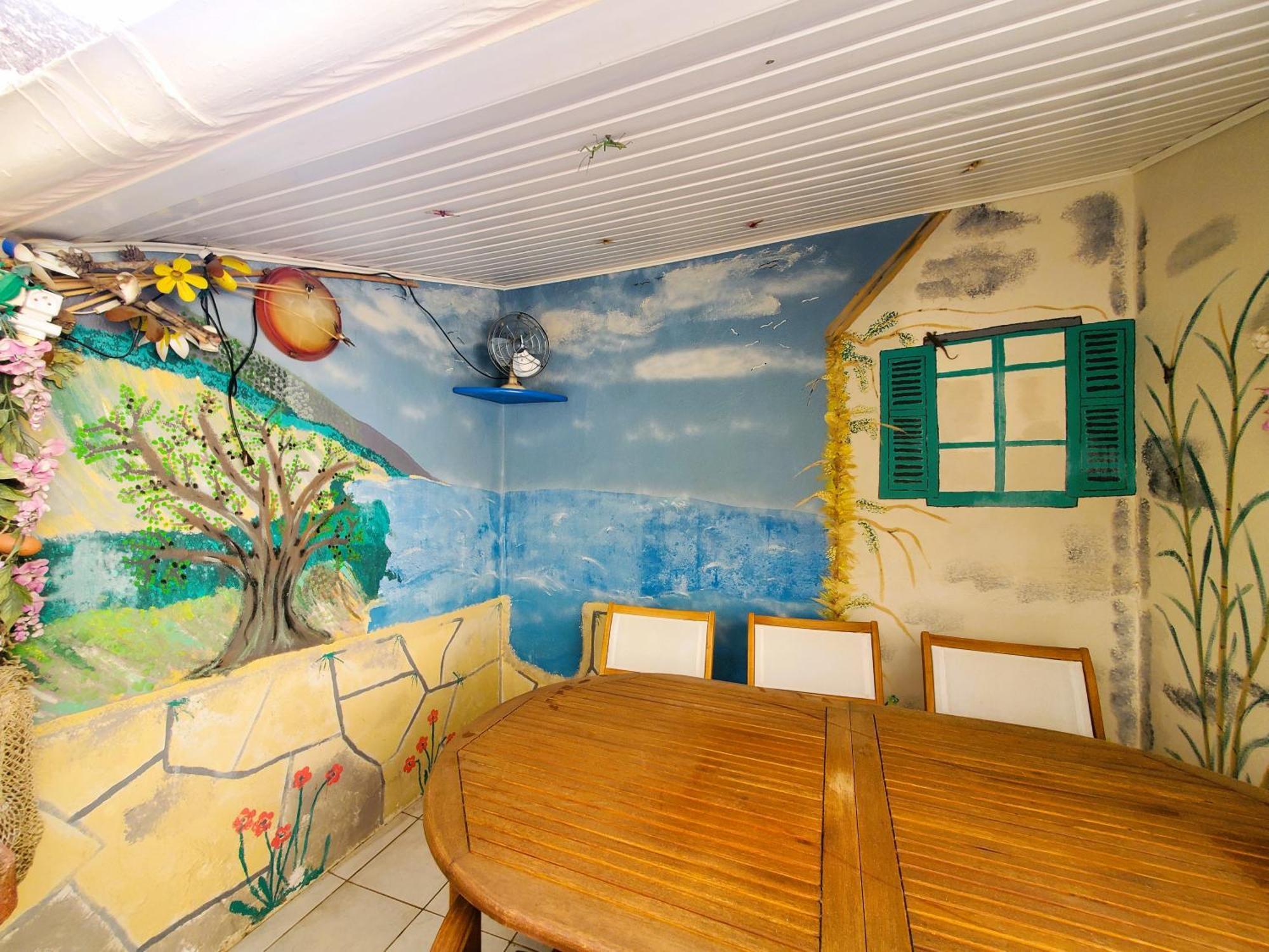 Agreable Maison De Ville Avec Patio Sigean Esterno foto